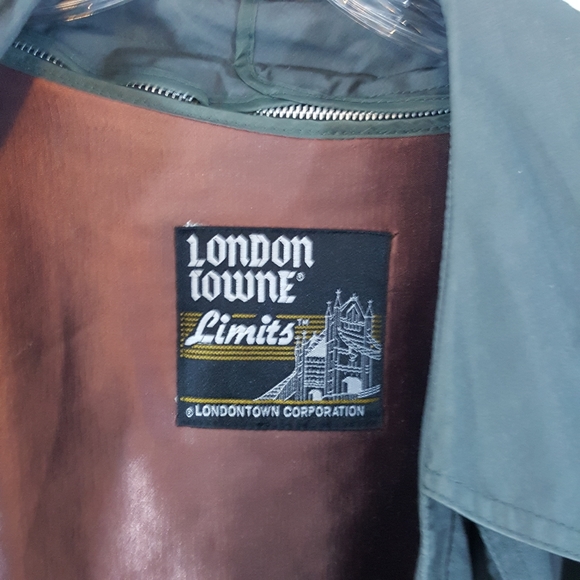 Dark grey trench coat London towne limits 42 reg - Picture 7 of 8